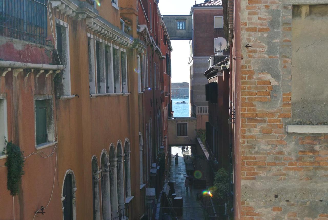 Hotel Antigo Trovatore Venice Exterior photo