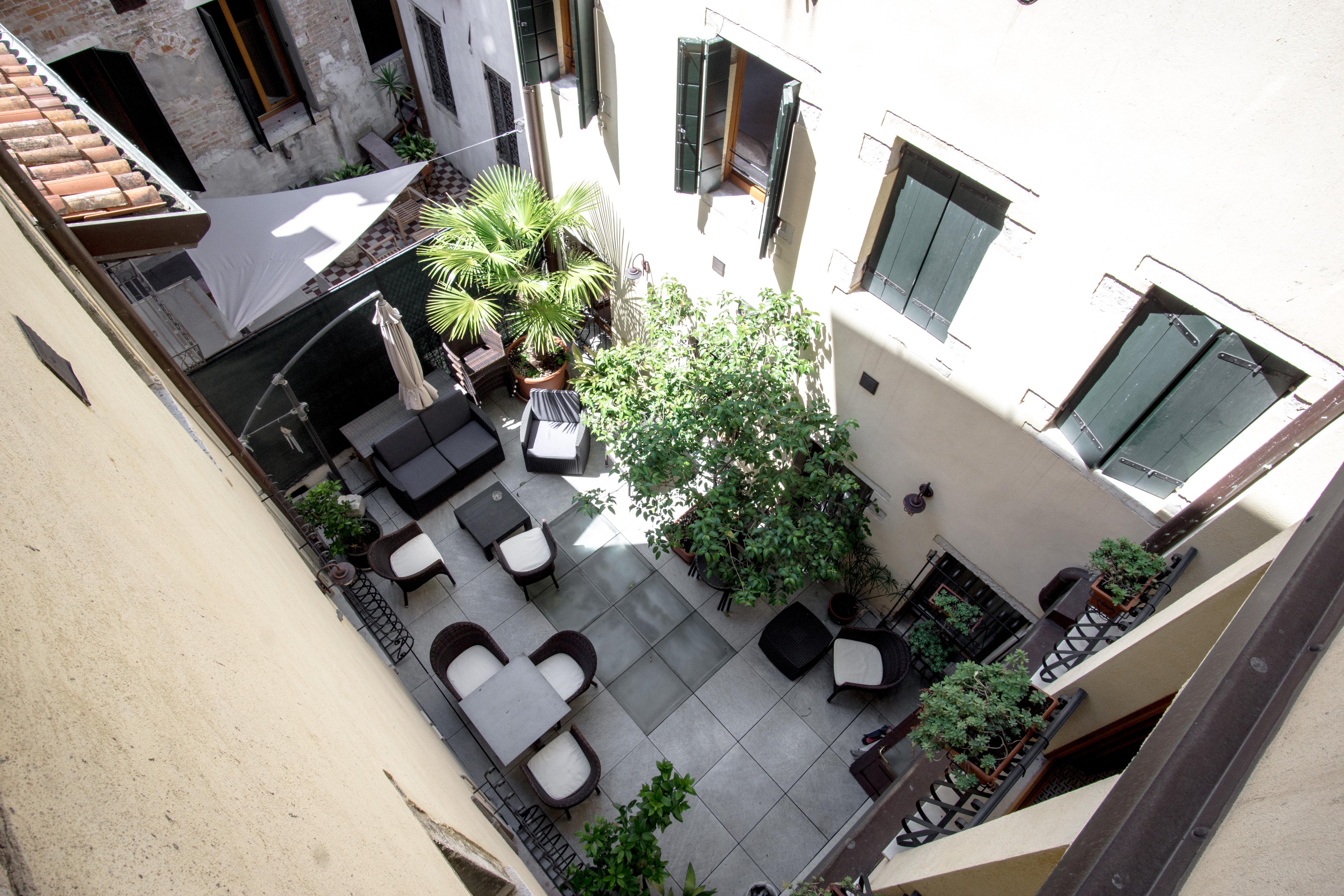 Hotel Antigo Trovatore Venice Exterior photo